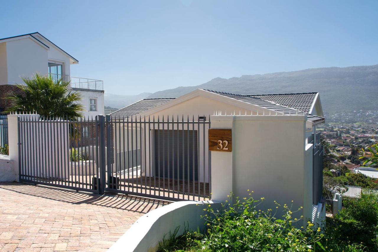 Luxury Modern House Western Cape Fish Hoek Villa เคปทาวน์ ภายนอก รูปภาพ